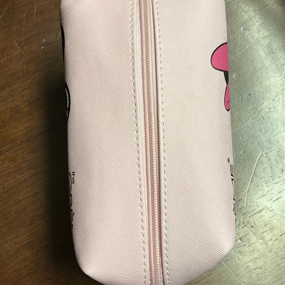 Crème zippered Mickey & Minnie pink bag